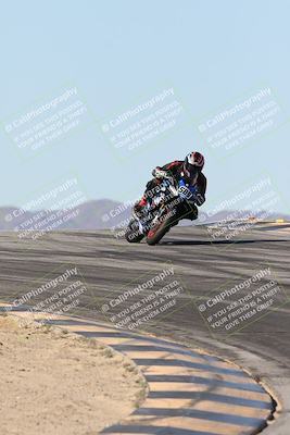 media/Dec-07-2025-CVMA (Sun) [[3e7d2de5dc]]/Race 7-Formula Lightweight Twins Shootout/